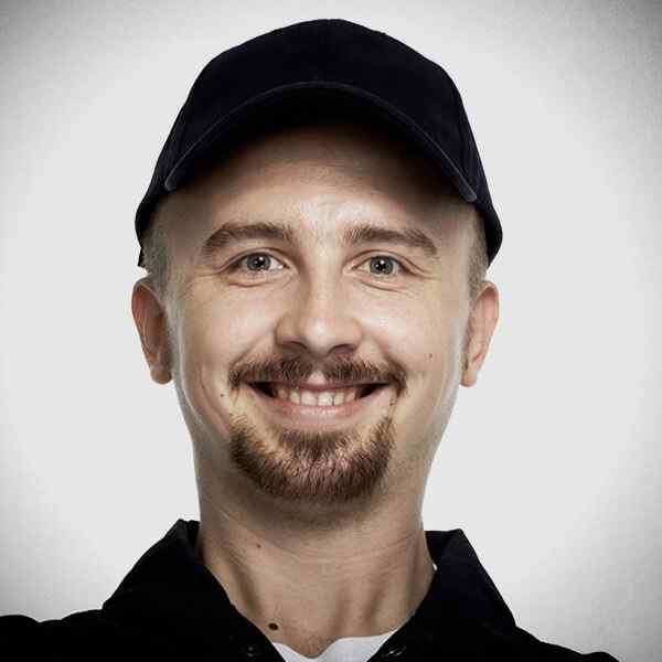 https://wirkaufenfahrzeugeallerart.de/wp-content/uploads/2018/09/our_team_03.jpg